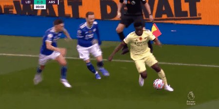 米乐体育官网首页-【英超】中卫+史密斯·罗破门 阿森纳客场2比0胜蓝狐